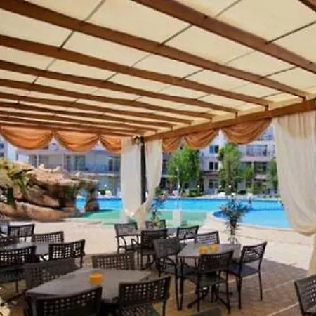 Yves 2 Bed At Sun Village Sunny Not Far Away From The Sea شقة