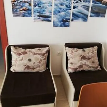 Yves 2 Bed At Sun Village Sunny Not Far Away From The Sea *