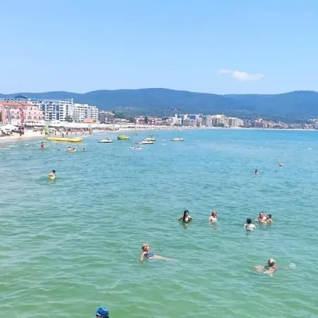 Διαμέρισμα Yves 2 Bed At Sun Village Sunny Not Far Away From The Sea Σάνι Μπιτς