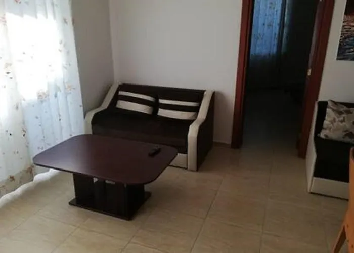 Yves 2 Bed At Sun Village Sunny Not Far Away From The Sea Солнечный берег