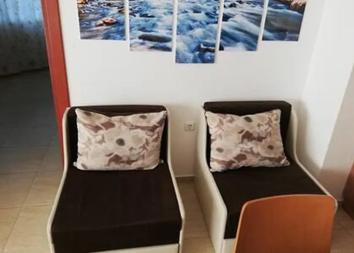 Yves 2 Bed At Sun Village Sunny Not Far Away From The Sea *