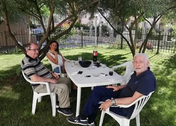 Yves 2 Bed At Sun Village Sunny Not Far Away From The Sea *