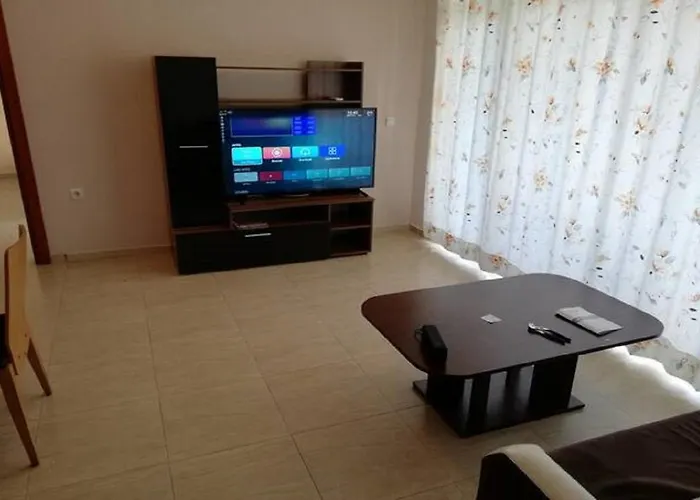 Апартаменты Yves 2 Bed At Sun Village Sunny Not Far Away From The Sea *