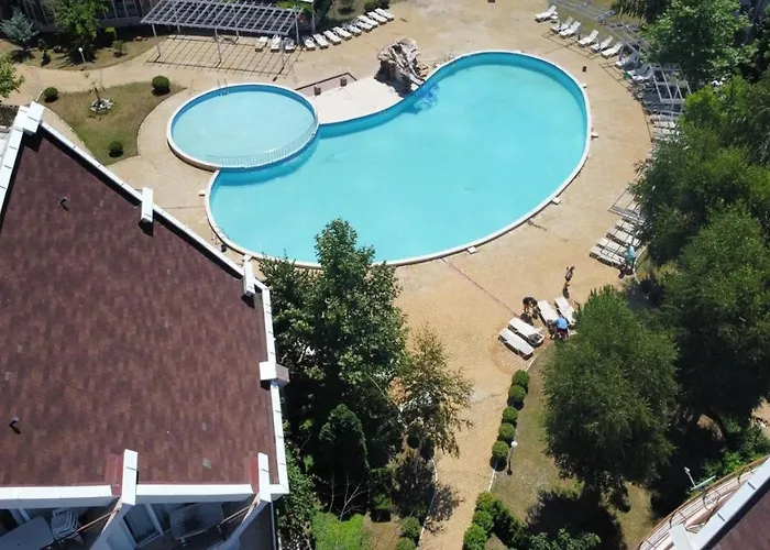 Yves 2 Bed At Sun Village Sunny Not Far Away From The Sea Солнечный берег